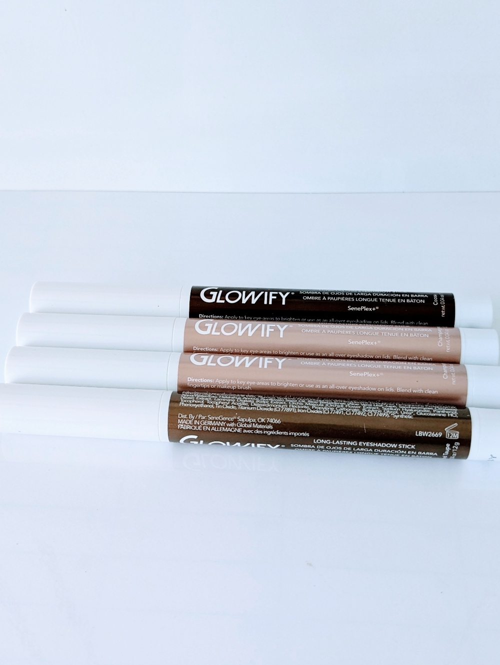 SeneGence Glowify Long-Lasting Eyeshadow Stick